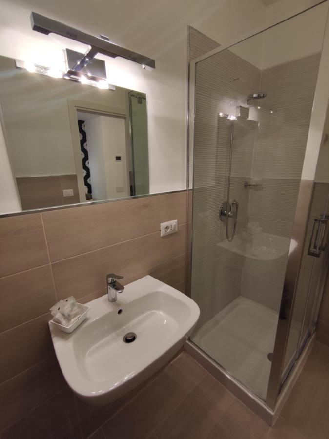Sami Luxury Rooms 3 8 0 7 9 4 9 2 5 3 Syrakuzy Zewnętrze zdjęcie