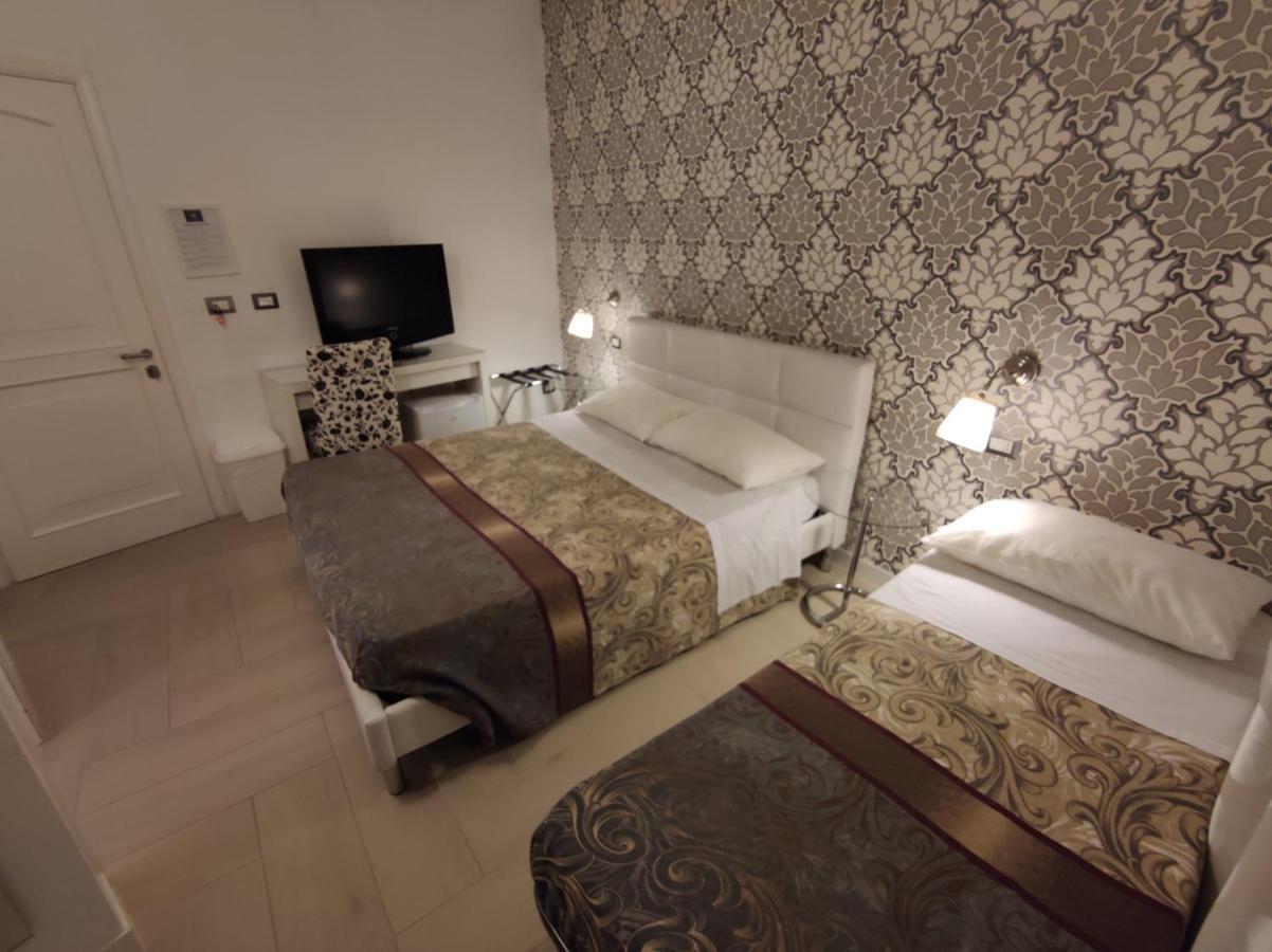 Sami Luxury Rooms 3 8 0 7 9 4 9 2 5 3 Syrakuzy Zewnętrze zdjęcie