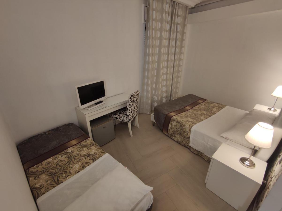 Sami Luxury Rooms 3 8 0 7 9 4 9 2 5 3 Syrakuzy Zewnętrze zdjęcie