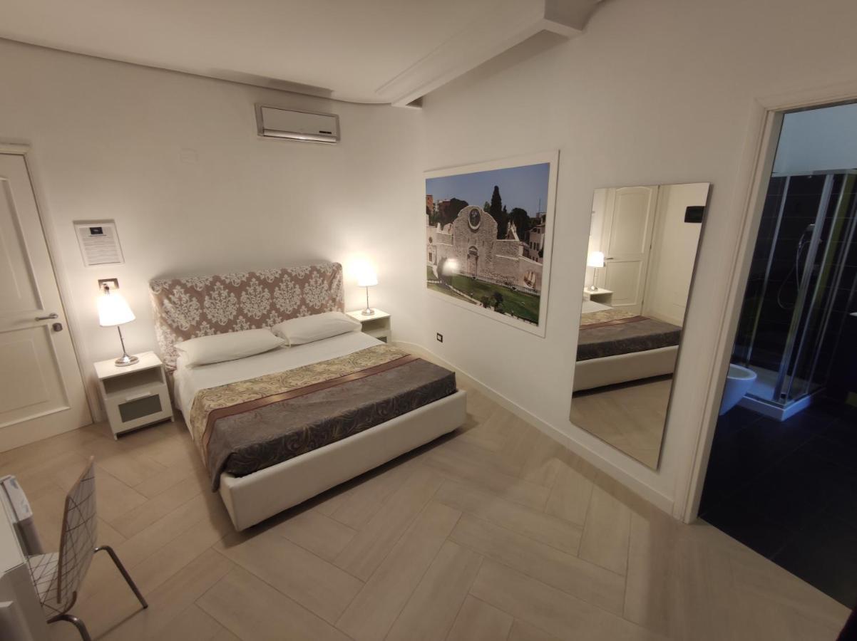 Sami Luxury Rooms 3 8 0 7 9 4 9 2 5 3 Syrakuzy Zewnętrze zdjęcie